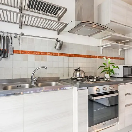Appartamento Cozy Near The Hospital With 2 Balconies! Pisa